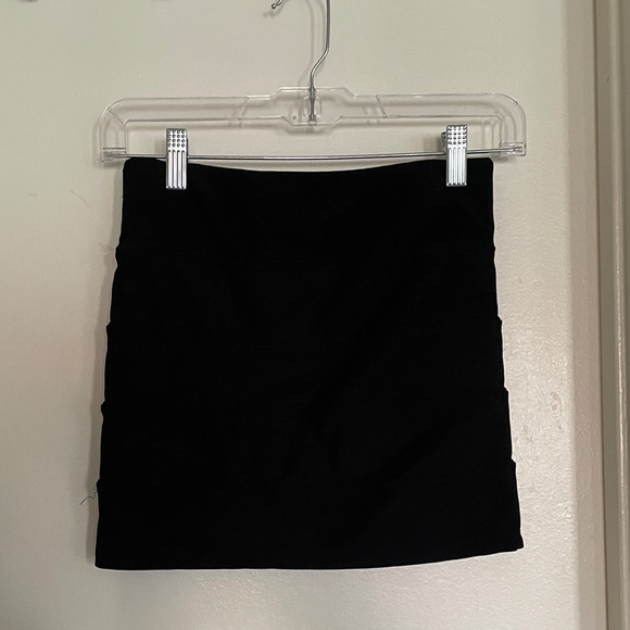 Vintage Guess Bandage Micro Mini Skirt - Picture 3 of 3